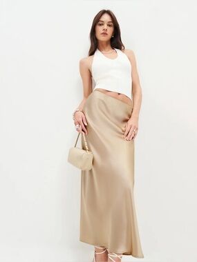 Reformation Layla Silk Skirt in Sand Size 4